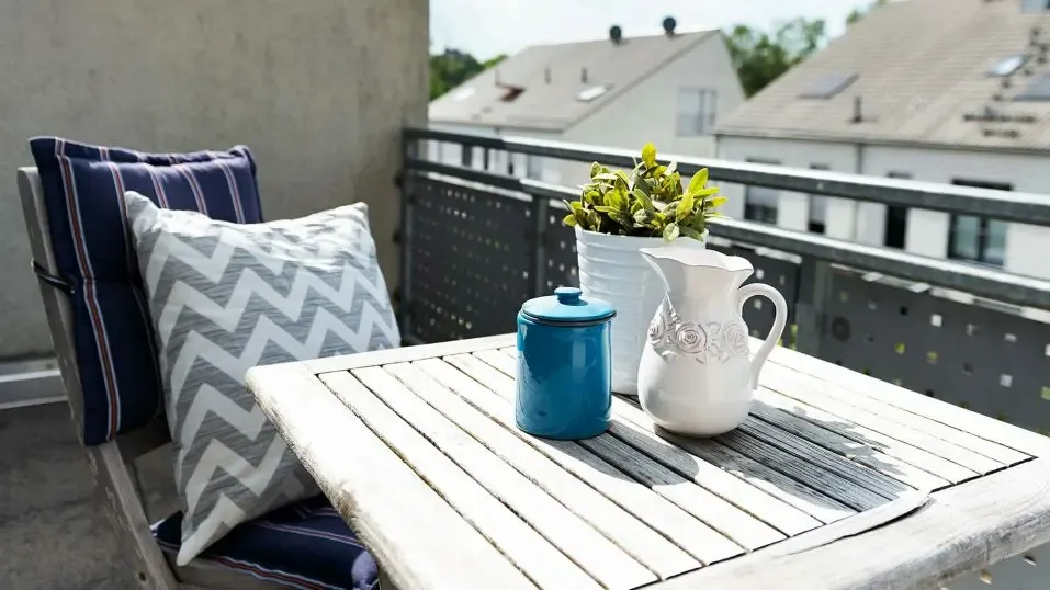 Immobilienmakler Bochum Gerdt Menne Haus kaufen Bochum Einfamilienhaus in Bochum Altenbochum hier Terrasse