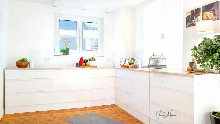 Immobilienmakler Bochum Gerdt Menne Haus kaufen Bochum Siedlungsdoppelhaus in Bochum-Weitmar hier Ansicht Kueche